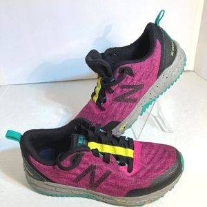 Kids Neon New Balance size 2